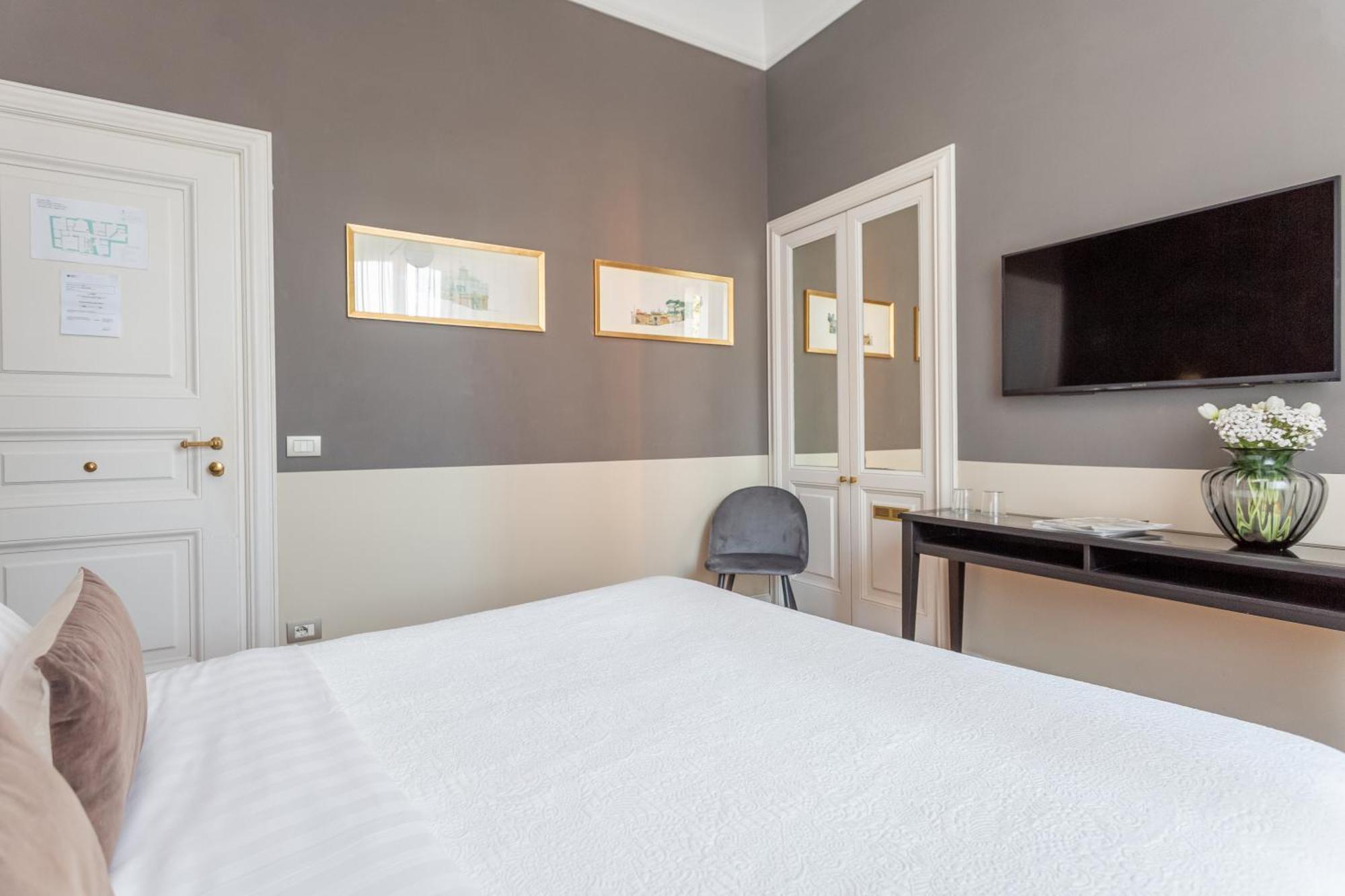 Hotel Parrasio ローマ エクステリア 写真
